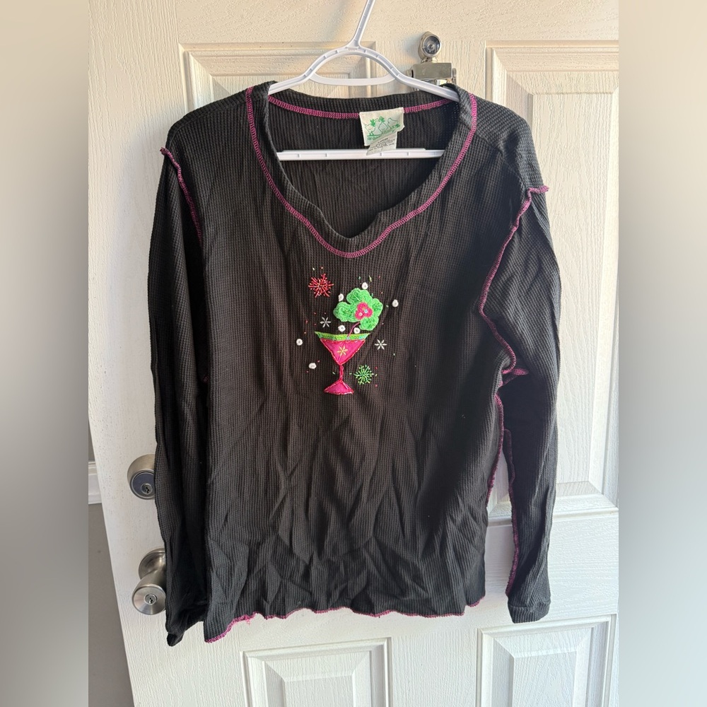 Quacker Factory Black Top with Pink Accents